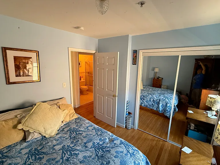 409 35th St #2 — Photo 7