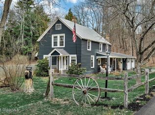 27 Dunham Hollow Rd, East Nassau, NY 12062