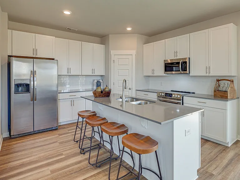 642 Trevino Way — Photo 15