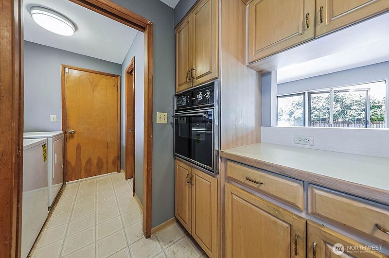4th image of 9015 Winona Street SW