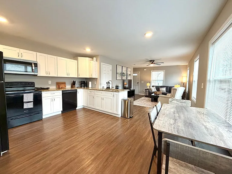 925 Woody Hills Dr — Photo 12