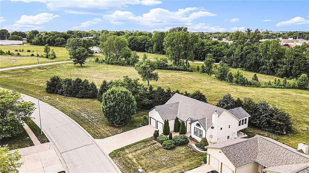 20370 W 217th St, Spring Hill, KS 66083 Zillow