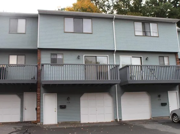 579 Churchill Dr, Newington, CT 06111