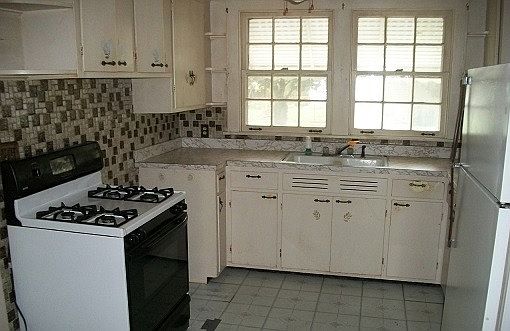5th image of 1203 N 11th Ave