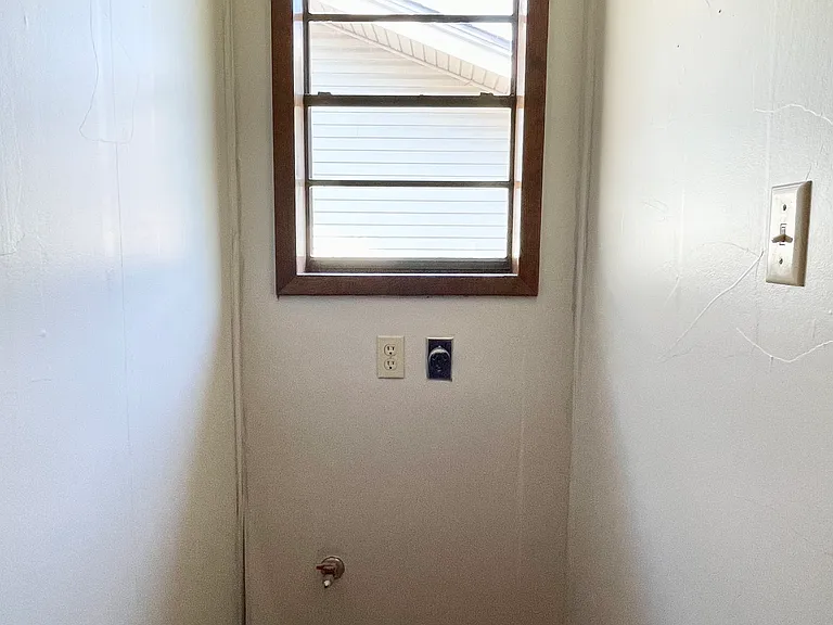 819 S 5th St — Photo 10