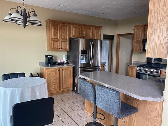 5th image of 34 Timber Trail Dr