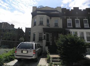 8852 162nd St, Jamaica, NY 11432