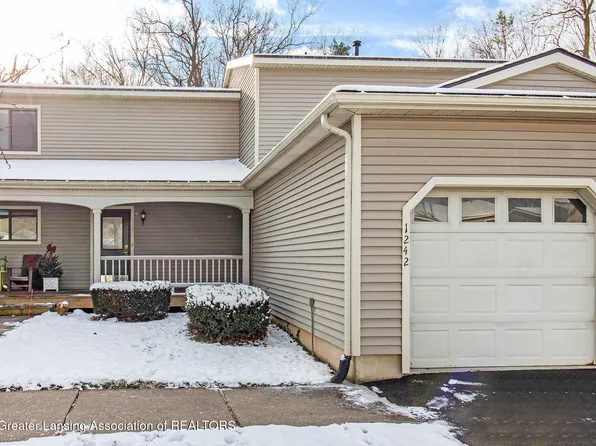 1242 Zimmer Pl, Williamston, MI 48895