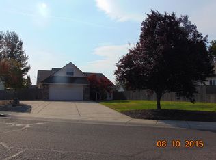 307 Meadowbrook Dr, Central Pt, OR
