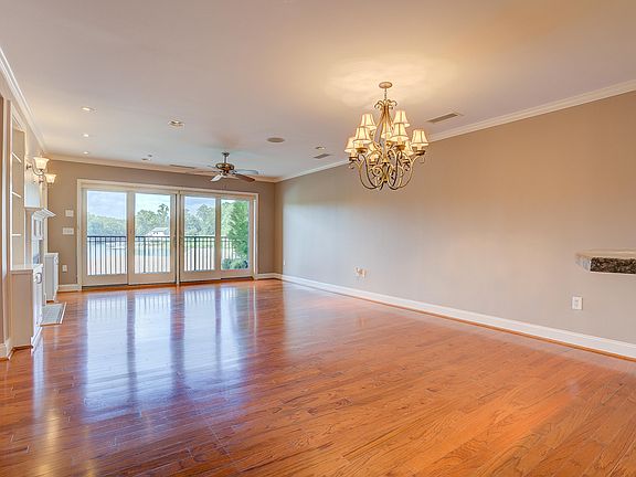 5th image of 100 Bridgewater Pointe Pl Unit 202