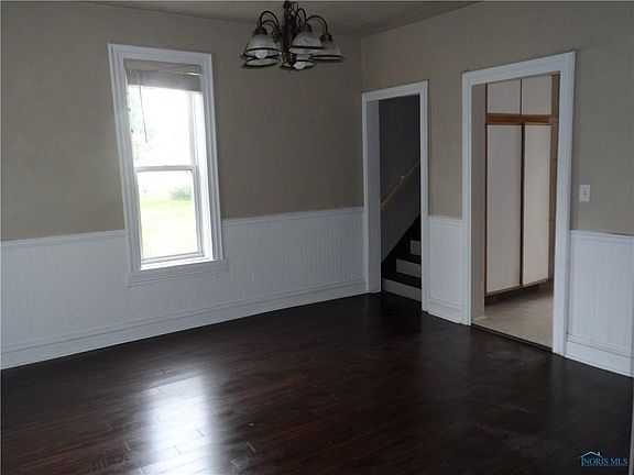 5th image of 409 Spencerville St