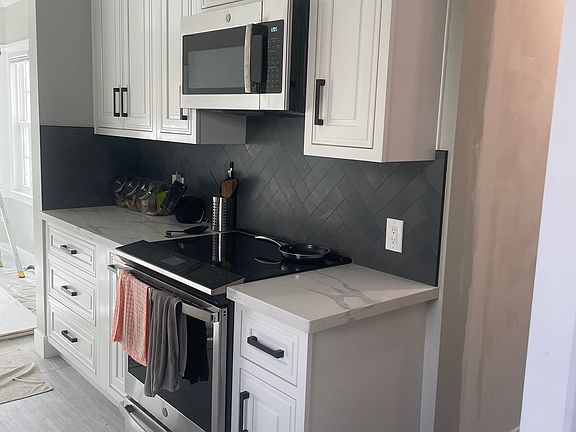 3rd image of 97 Rankin Ave