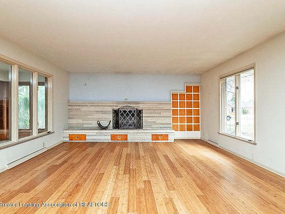 4th image of 3001 Westchester Rd