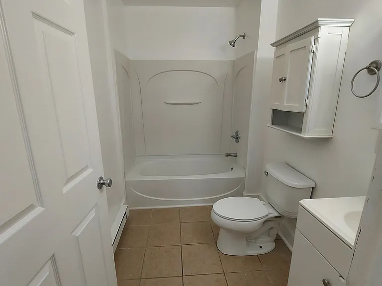 480-484 S Main St #6 — Photo 6
