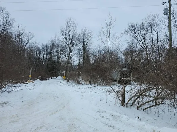 421 122nd Ave, Shelbyville, MI 49344