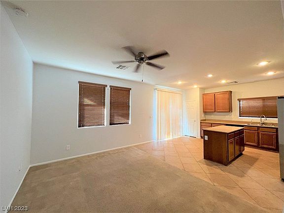 5th image of 11765 Giles St