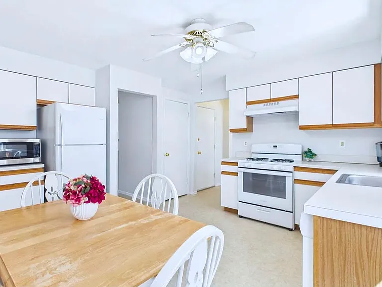 9 Netty St — Photo 10