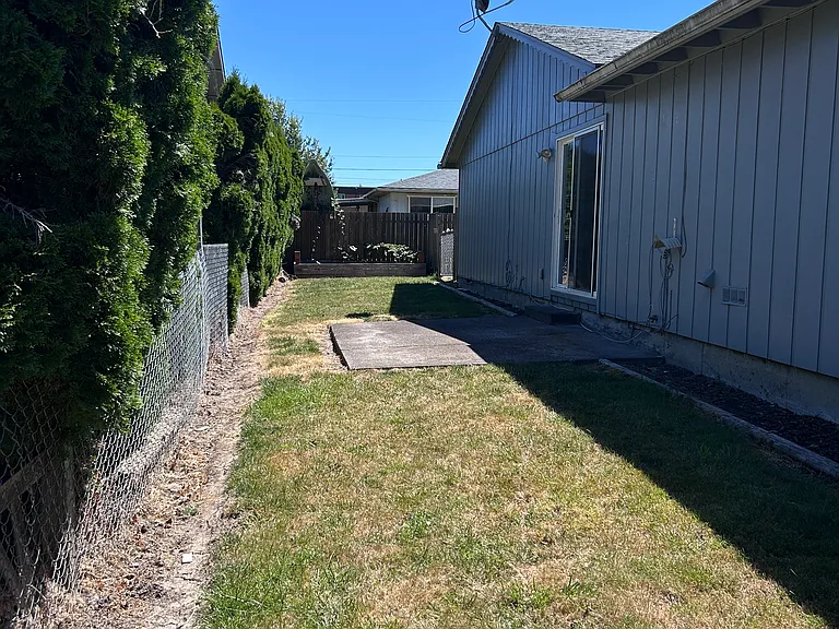 1845 Jackson St SE — Photo 2
