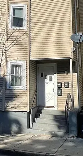 58 Union St #3 Photo 1