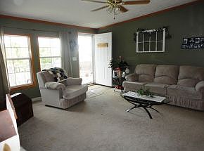 3rd image of 160 Moody Ln