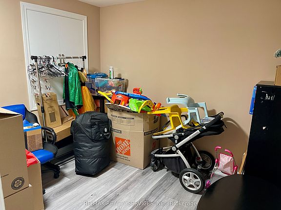 5th image of 35 Agricola Rd