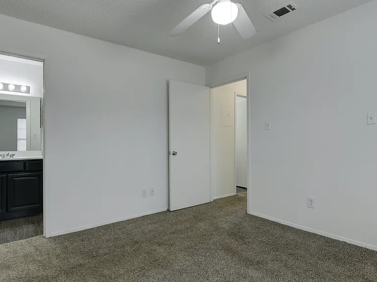 Ranch at 1856 Apartments — Photo 16
