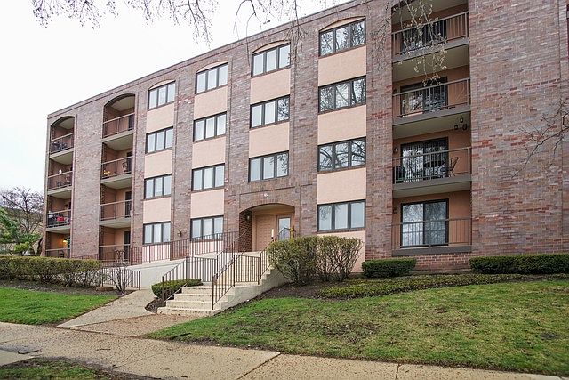1st image of 104 N Pine Ave APT 204