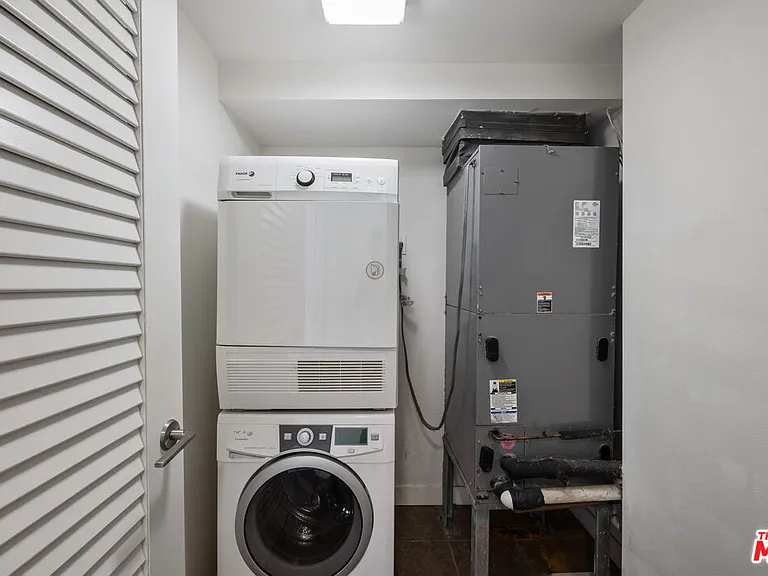 901 S Flower St #601 — Photo 18