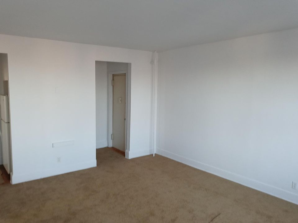 1st image of 37 Avon Pl