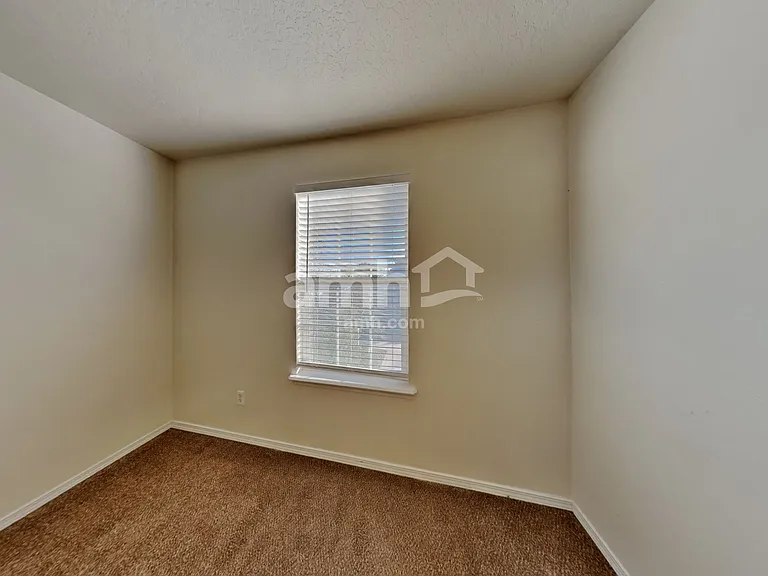 372 W Wood Owl Dr — Photo 24