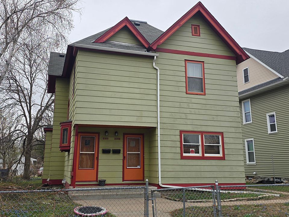 1st image of 2211 10th Ave S