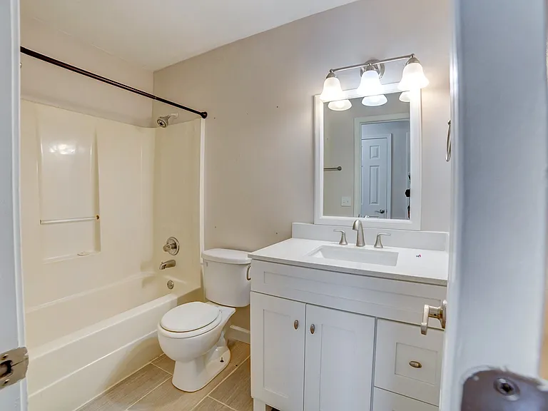 13332 S 91st East Ave — Photo 14