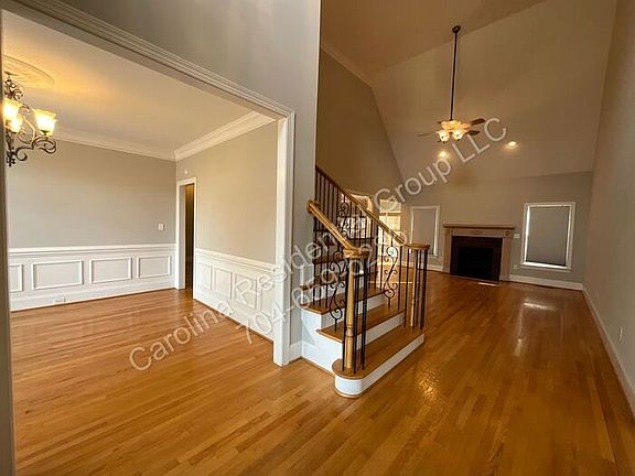 2nd image of 3100 Sea Island Ln
