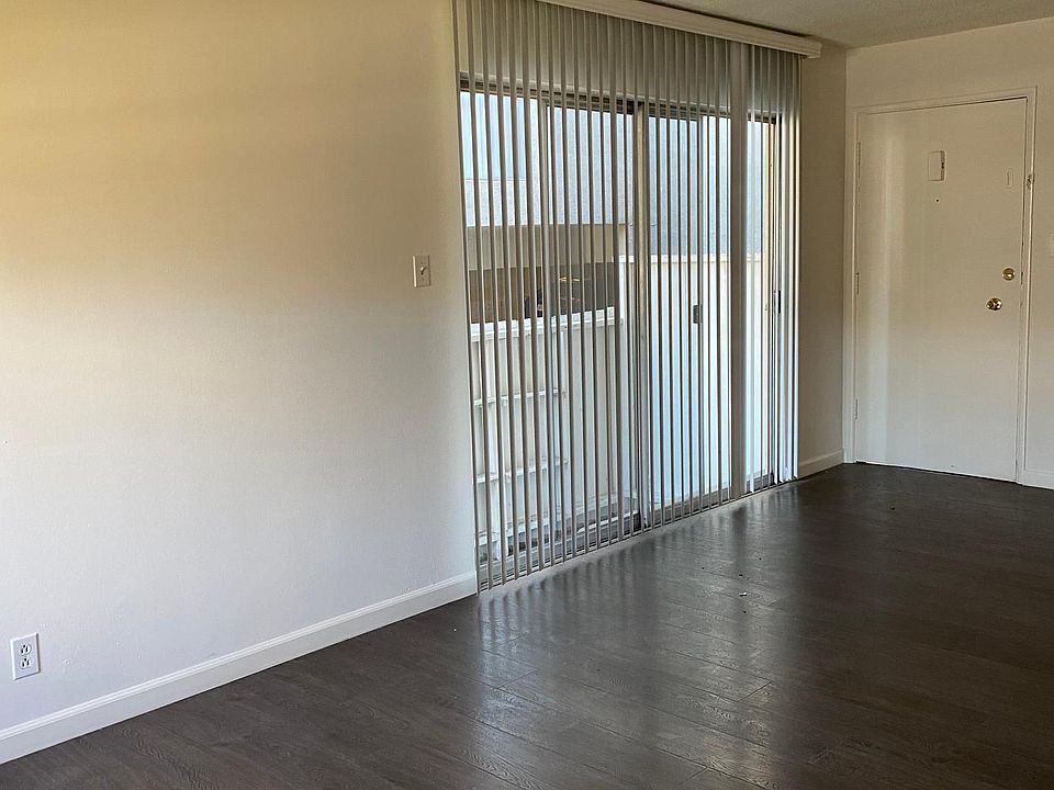 1st image of 11711 Kiowa Ave APT 1