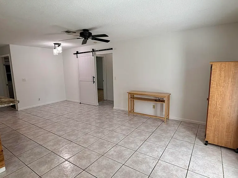147 Sunflower Cir — Photo 7