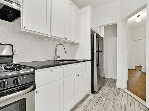 4th image of 648 Park Pl APT 1