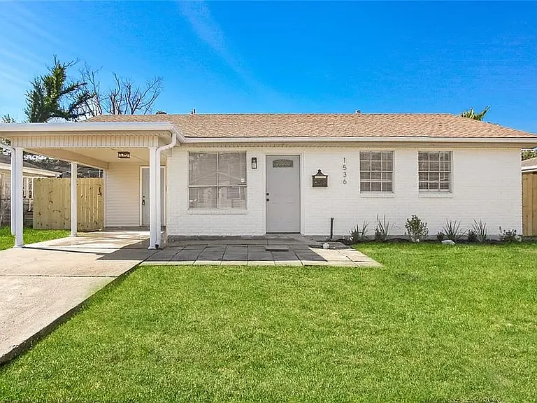 1536 Redwood Dr — Photo 1