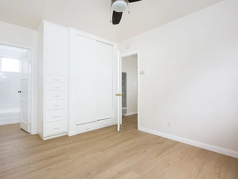 3830 Kettner Blvd — Photo 14