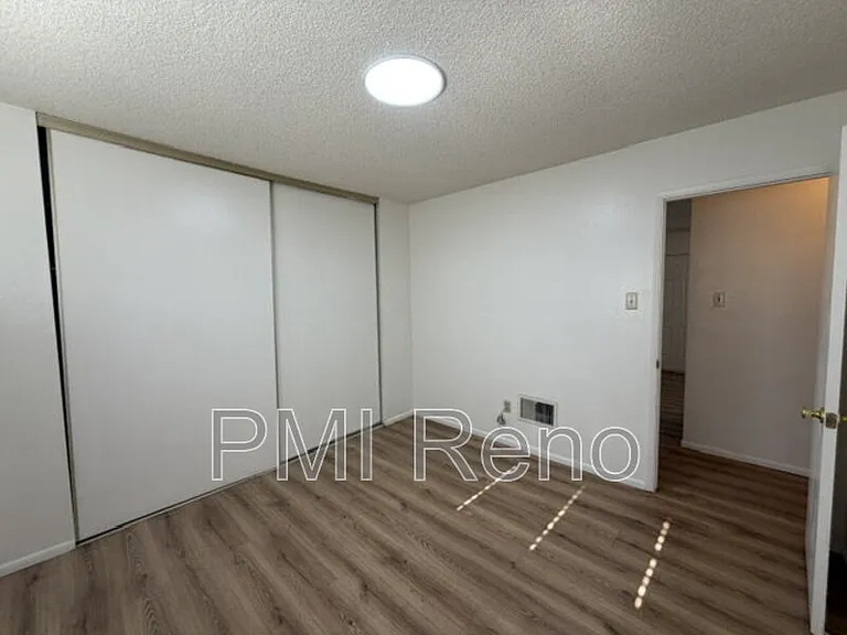 415 Greenbrae Dr #G — Photo 7