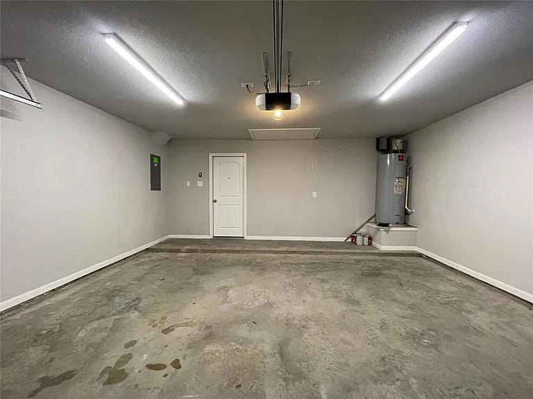 8113 Northgate Loop — Photo 30