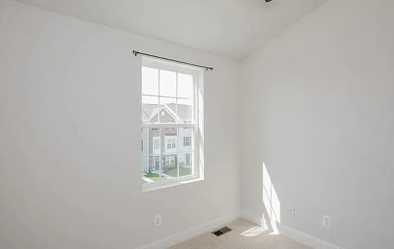 1436 Onnesta Ct — Photo 24