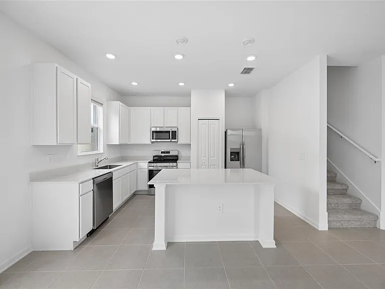3091 Chromatic St — Photo 5