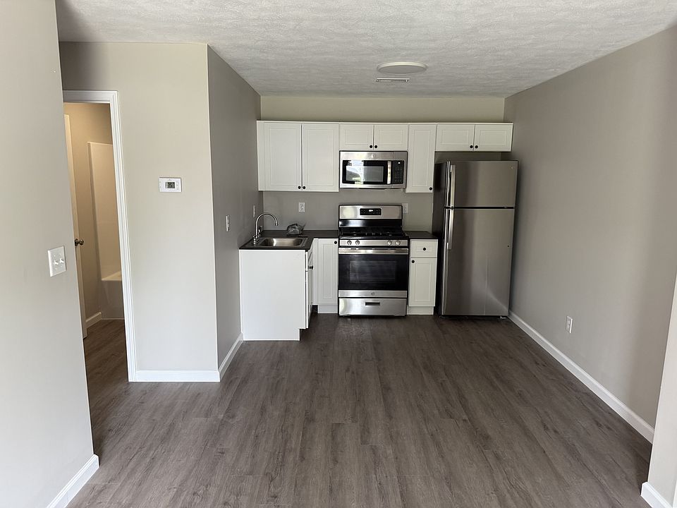1st image of 1309 Main St E #14