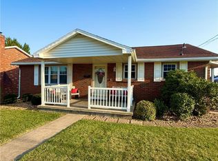 206 Benita Dr, Mingo Junction, OH 43938
