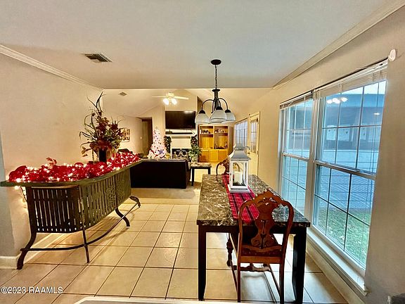 2nd image of 118 Avron Dr