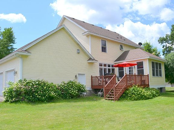 2nd image of 38112 Fieldstone Dr