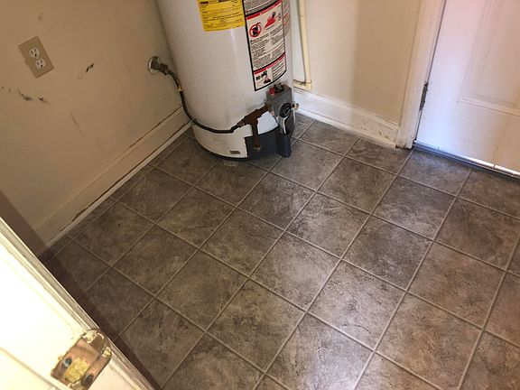 4th image of 3426 S Kensington Drive S