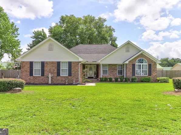 106 Oxford Cir, Rincon, GA 31326
