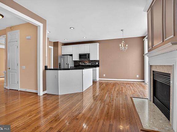 5th image of 9572 Lagersfield Cir