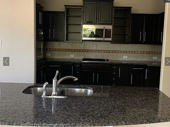 5th image of 2937 Castellan Ln